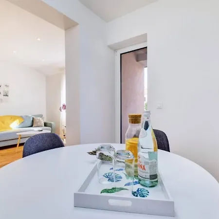 Beautiful New Blaz Apartment
