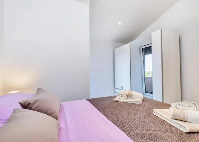 Beautiful New Blaz Apartment *